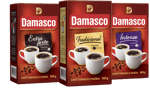 Três pacotes de produtos do Café Damasco: Tradicional, Intenso e Extraforte